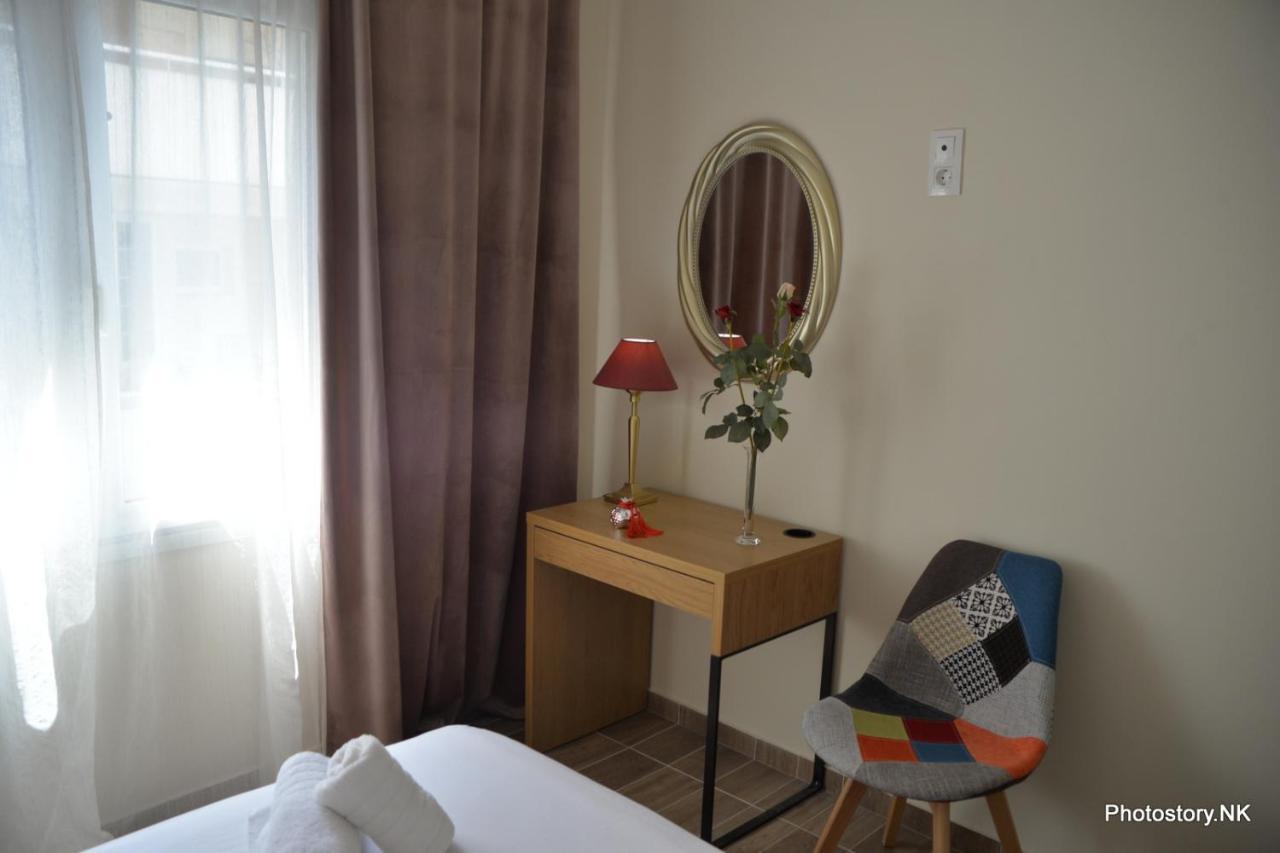 Kynosargous Square'S Apartment Atene Esterno foto