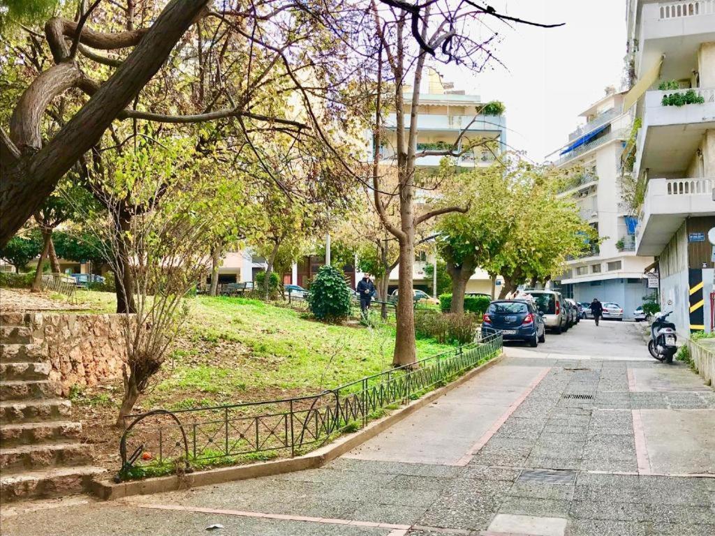 Kynosargous Square'S Apartment Atene Esterno foto