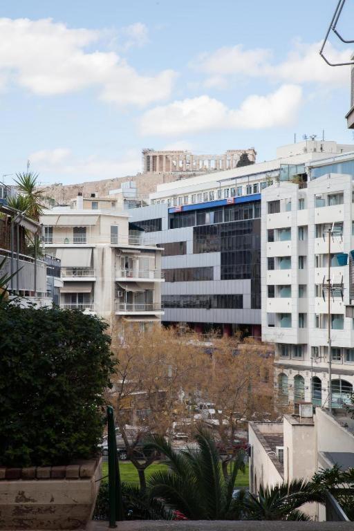 Kynosargous Square'S Apartment Atene Esterno foto